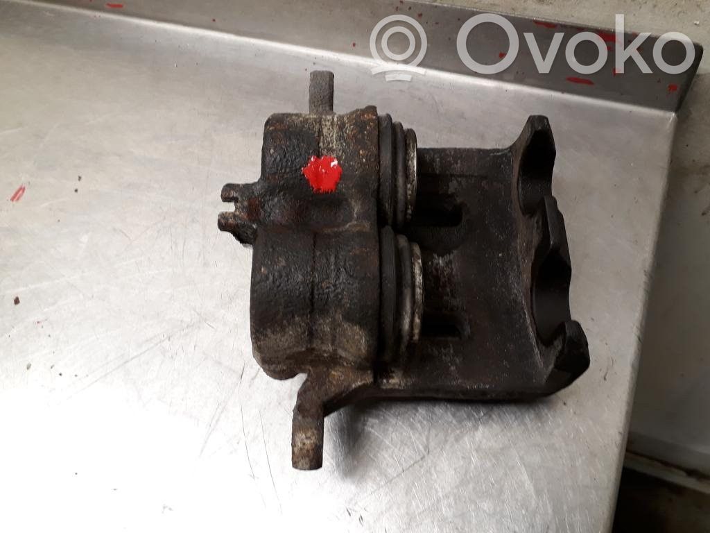 Nissan Navara D40 Bremssattel vorne