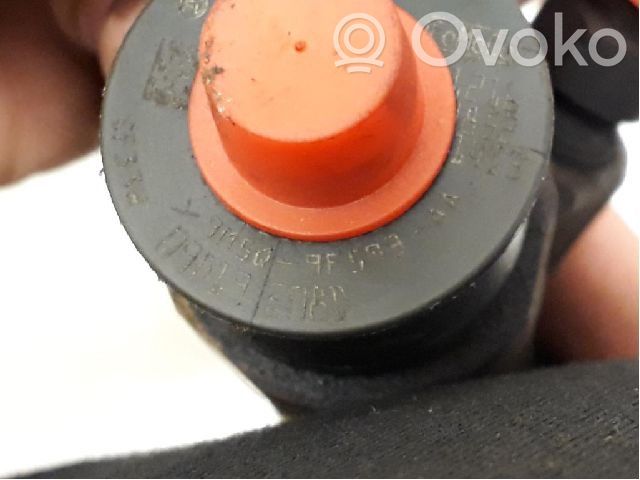 Ford Focus Fuel injector 