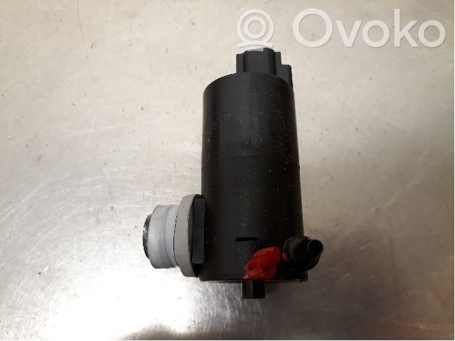 Toyota Avensis T270 Pumpe Scheibenwaschanlage 