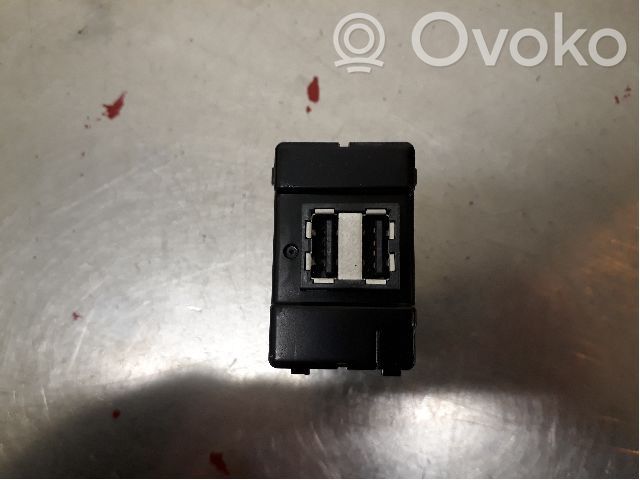 Volvo V60 USB-Anschluss