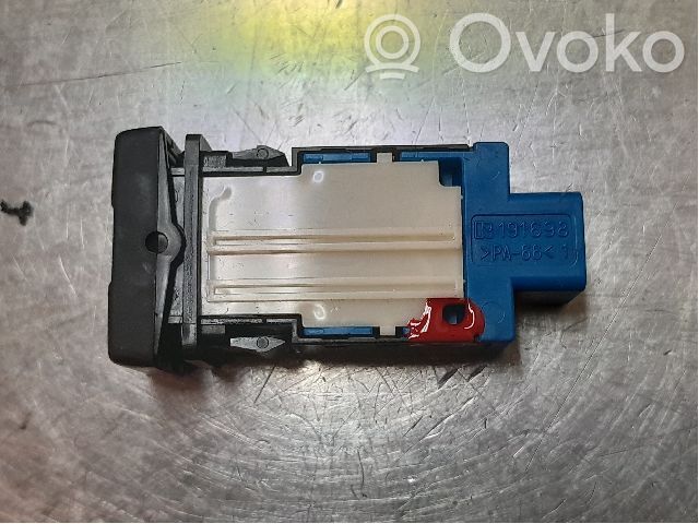 Toyota Auris E180 Interruttore riscaldamento sedile 