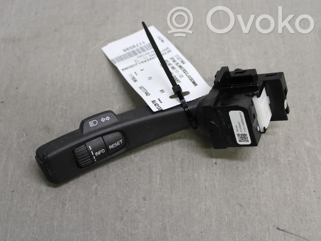 Volvo V60 Manetă semnalizator 