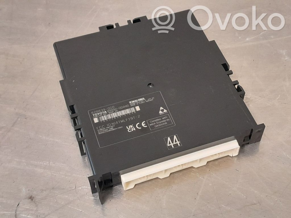 Toyota Yaris XP210 Centralina/modulo keyless go 