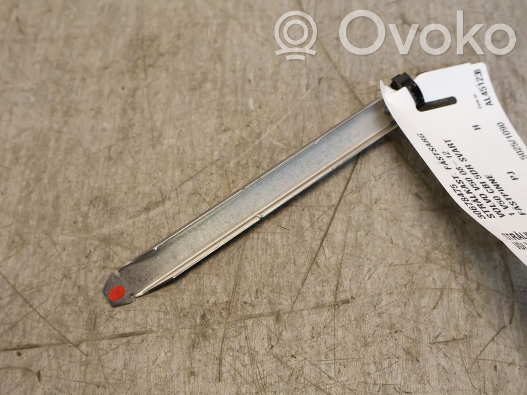 Volvo V50 Support phare frontale