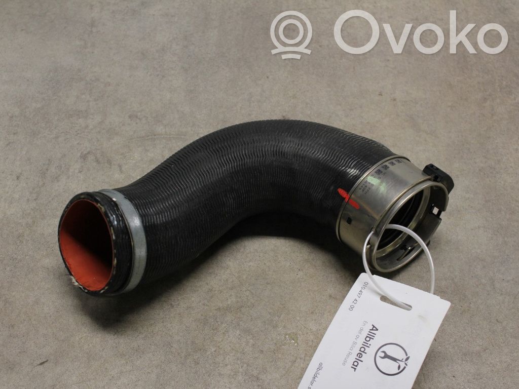 Volvo XC90 Tube d'admission de tuyau de refroidisseur intermédiaire