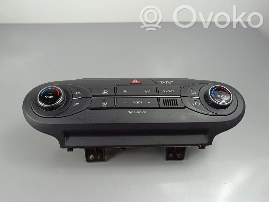 KIA Sorento Climate control unit 