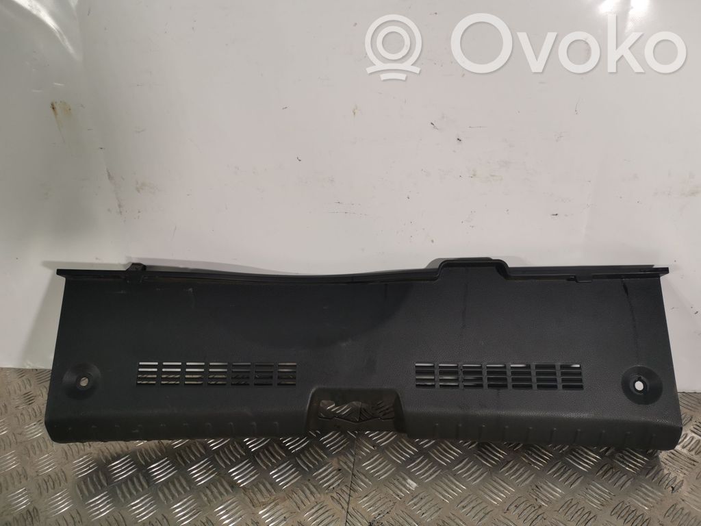 KIA Stonic Trunk/boot sill cover protection 