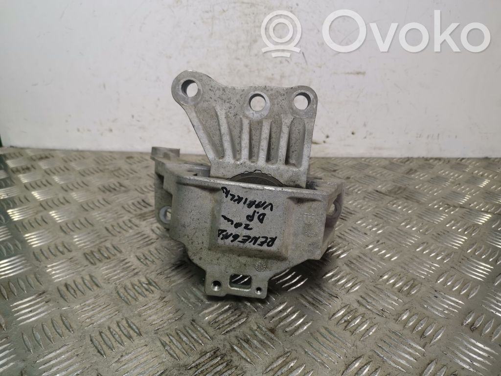 Jeep Renegade Engine mount bracket 