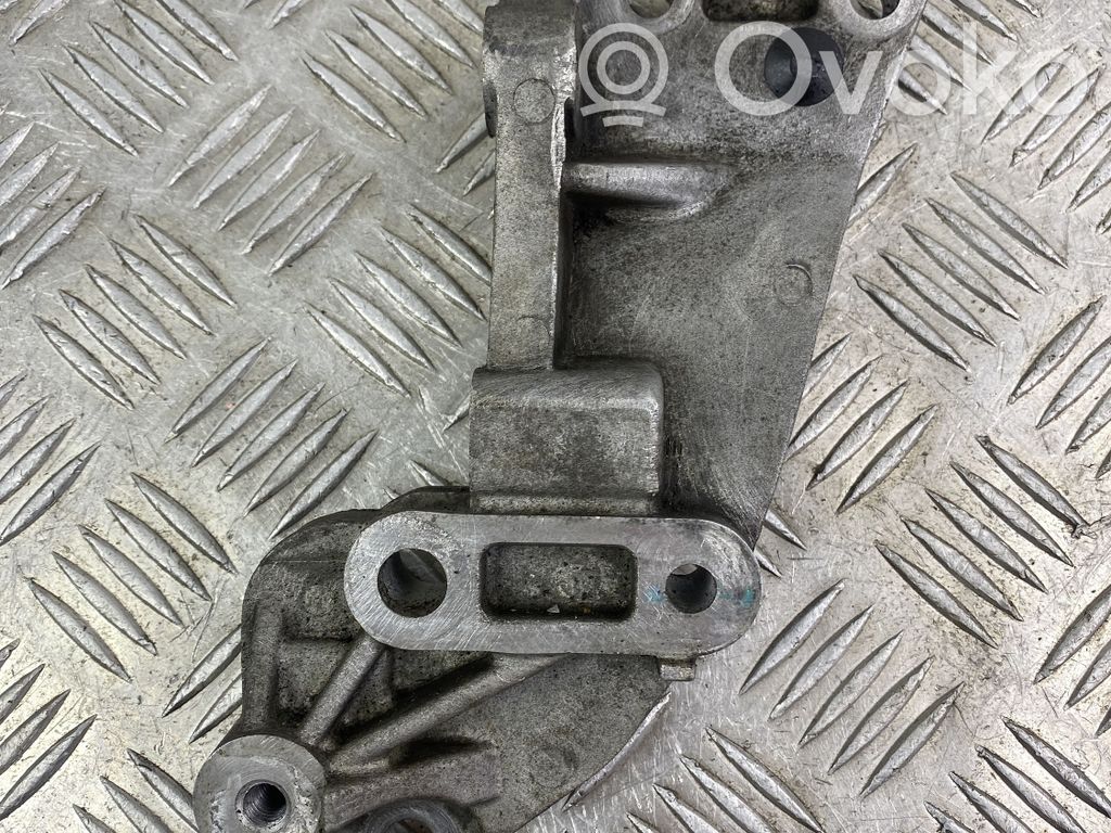 Generator/alternator bracket   04627154AC