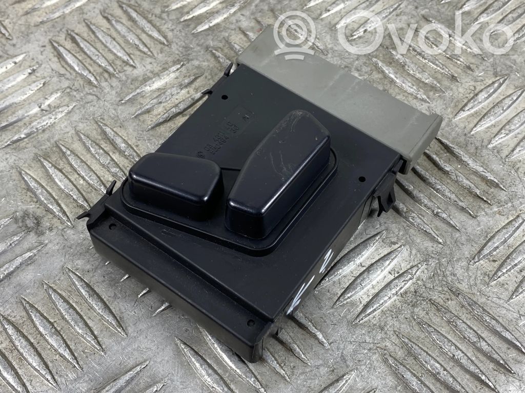 Jeep Grand Cherokee Seat control switch 