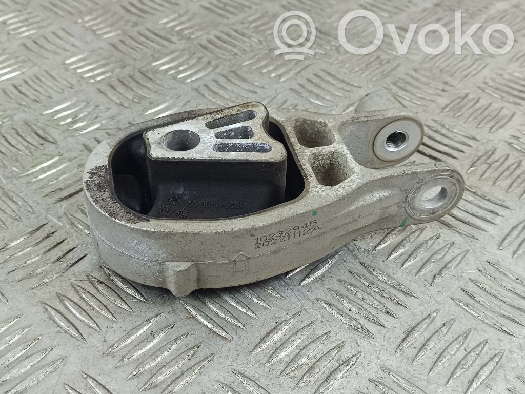 MG ZS Engine mount bracket 