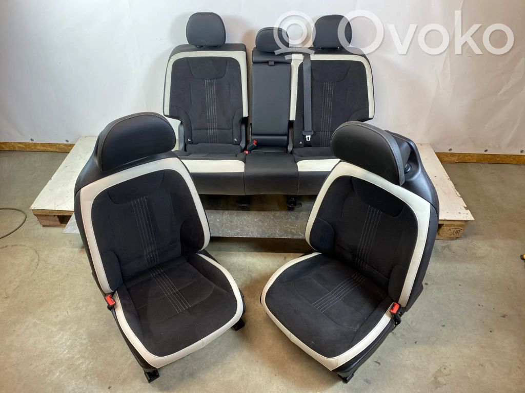 Seat set