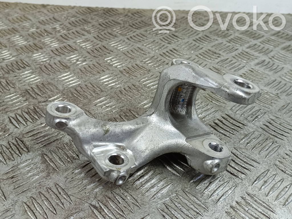Honda HR-V Gearbox mounting bracket 