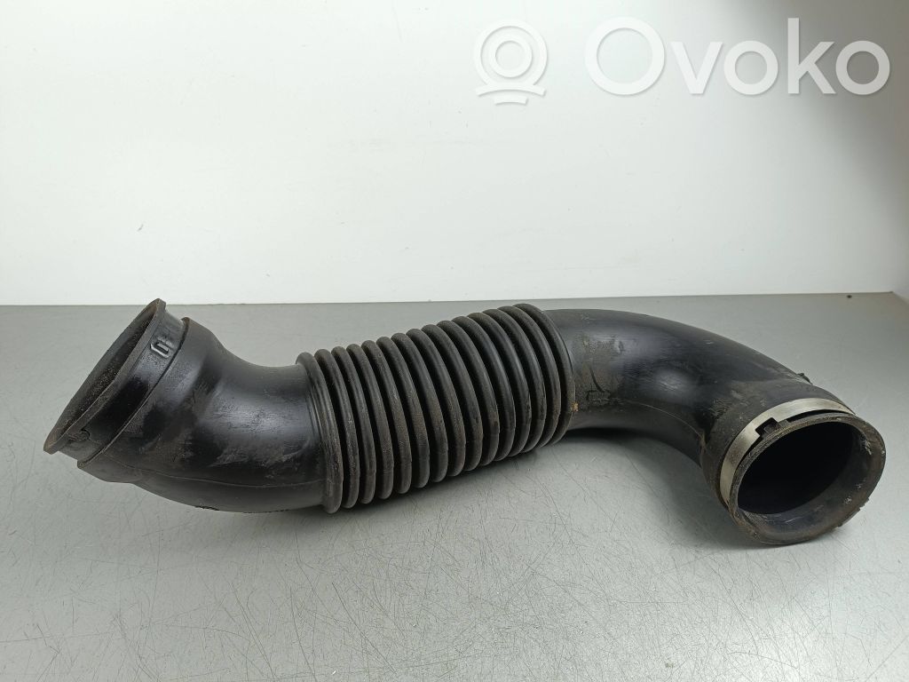 Ram 1500 Air intake duct part 