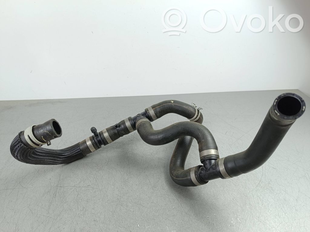Renault Arkana Tubo flessibile del liquido di raffreddamento del motore 