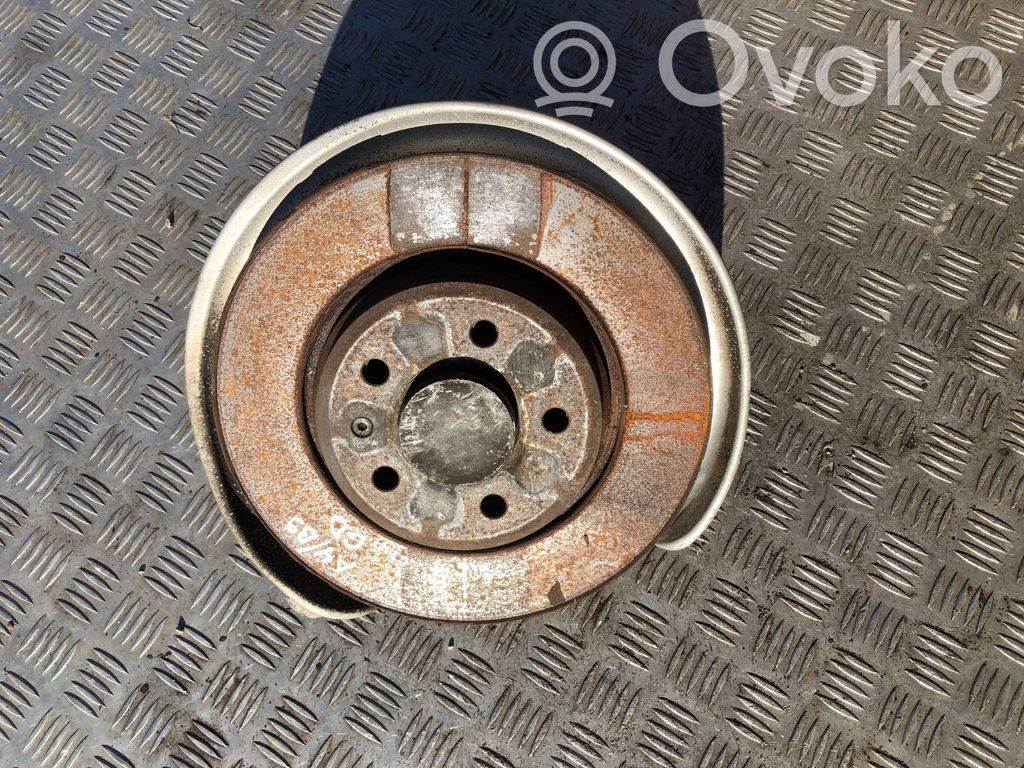 Audi A4 S4 B9 Cubo de rueda trasera 