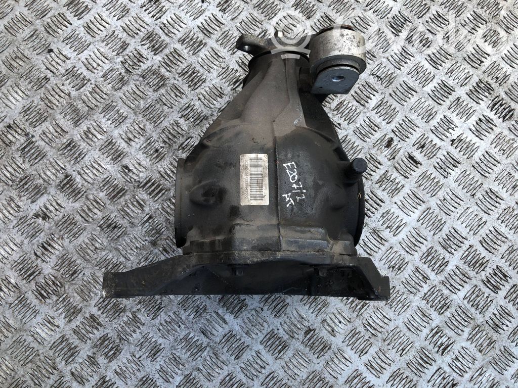 Mercedes-Benz E C207 W207 Rear differential 
