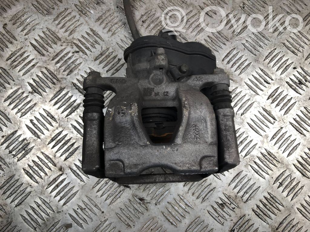 Audi A4 S4 B9 Takajarrusatula 