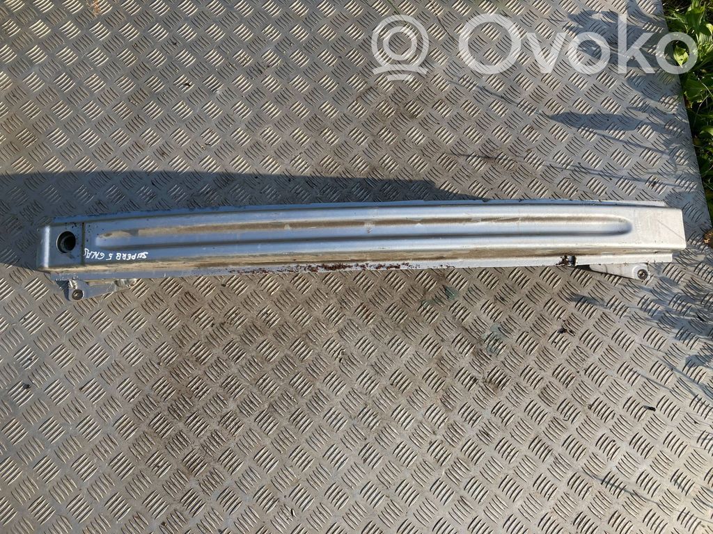 Skoda Superb B8 (3V) Poprzeczka zderzaka tylnego 