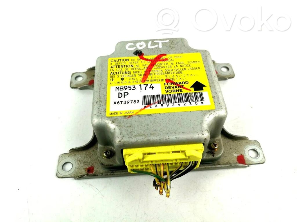 Mitsubishi Colt Airbag control unit/module 