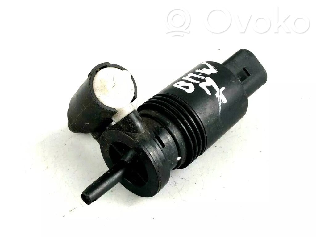 BMW X5 E70 Windscreen/windshield washer pump 