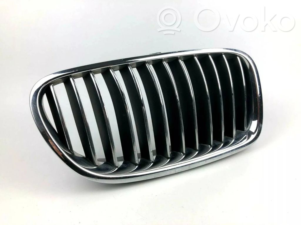 BMW 5 F10 F11 Front bumper upper radiator grill 