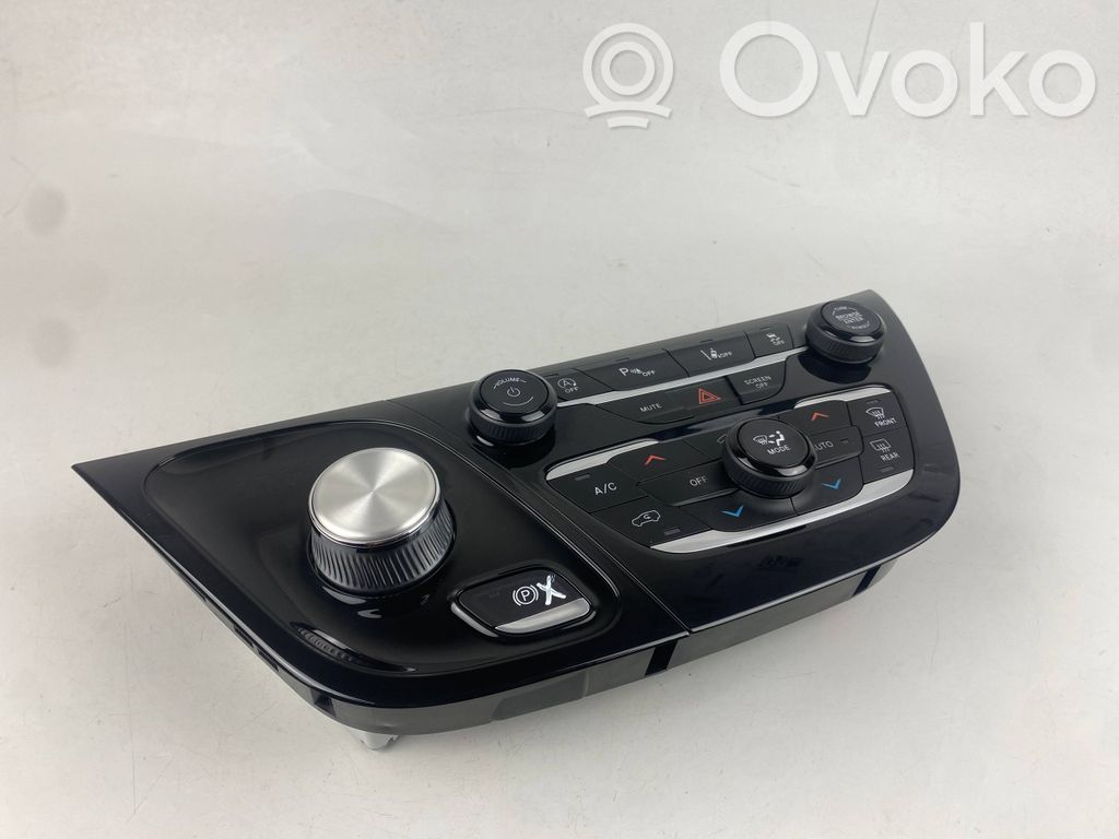 Chrysler Pacifica Climate control unit 