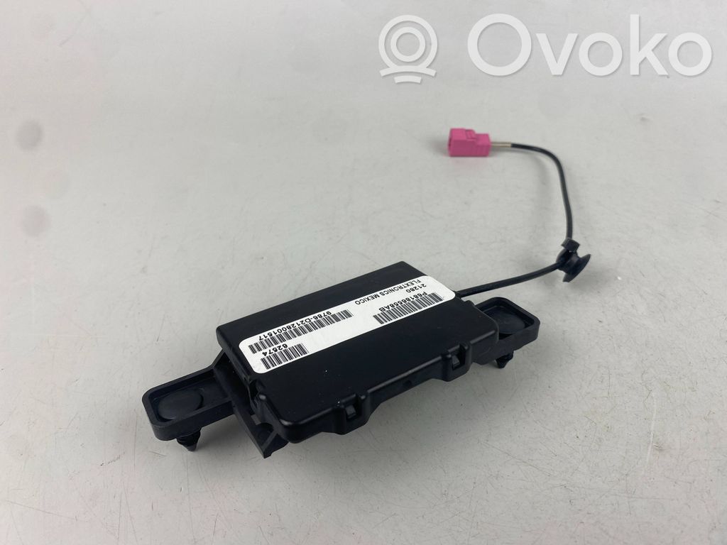 Chrysler Pacifica Antenna control unit 