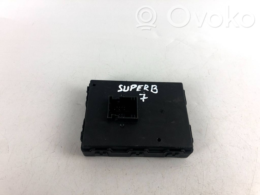 Skoda Superb B8 (3V) Keyless (KESSY) go control unit/module 