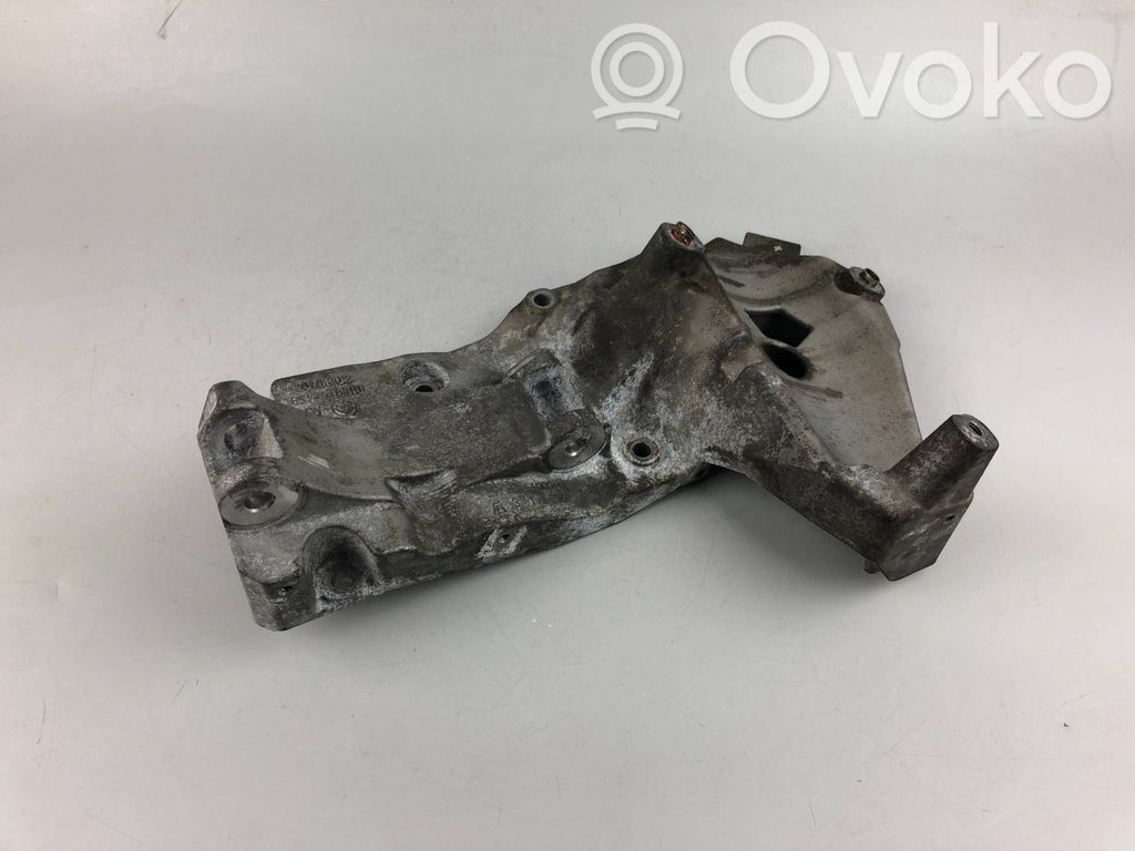 Mocowanie alternatora   8620708