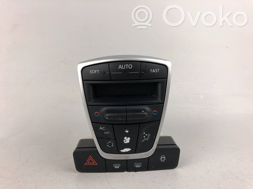 Renault Megane III Climate control unit 
