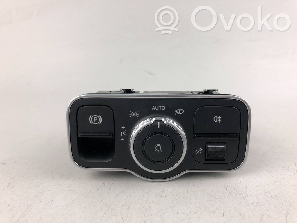 Light switch   A2479052902
