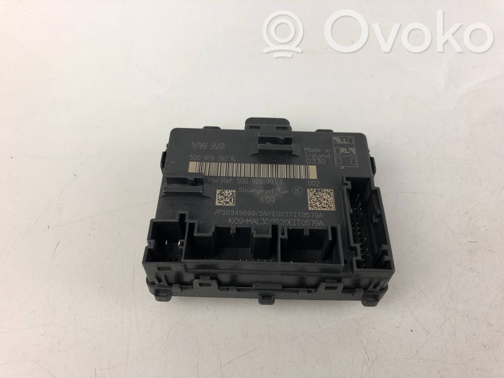 Volkswagen Tiguan Door control unit/module 