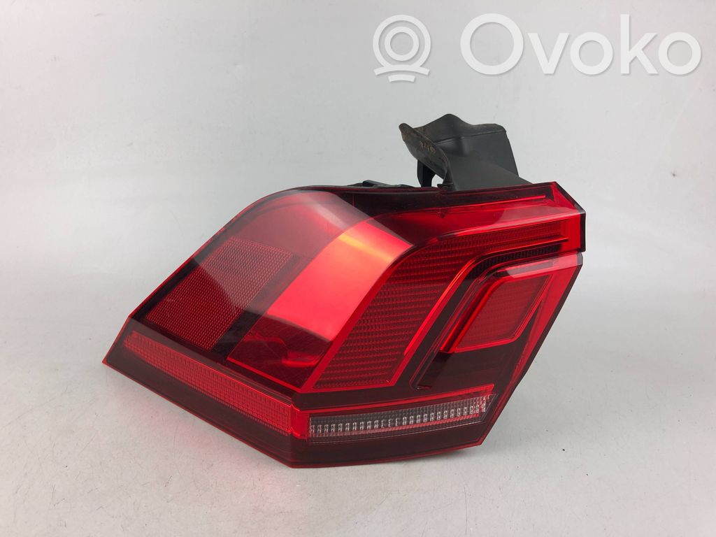 Volkswagen Tiguan Lampa tylna 