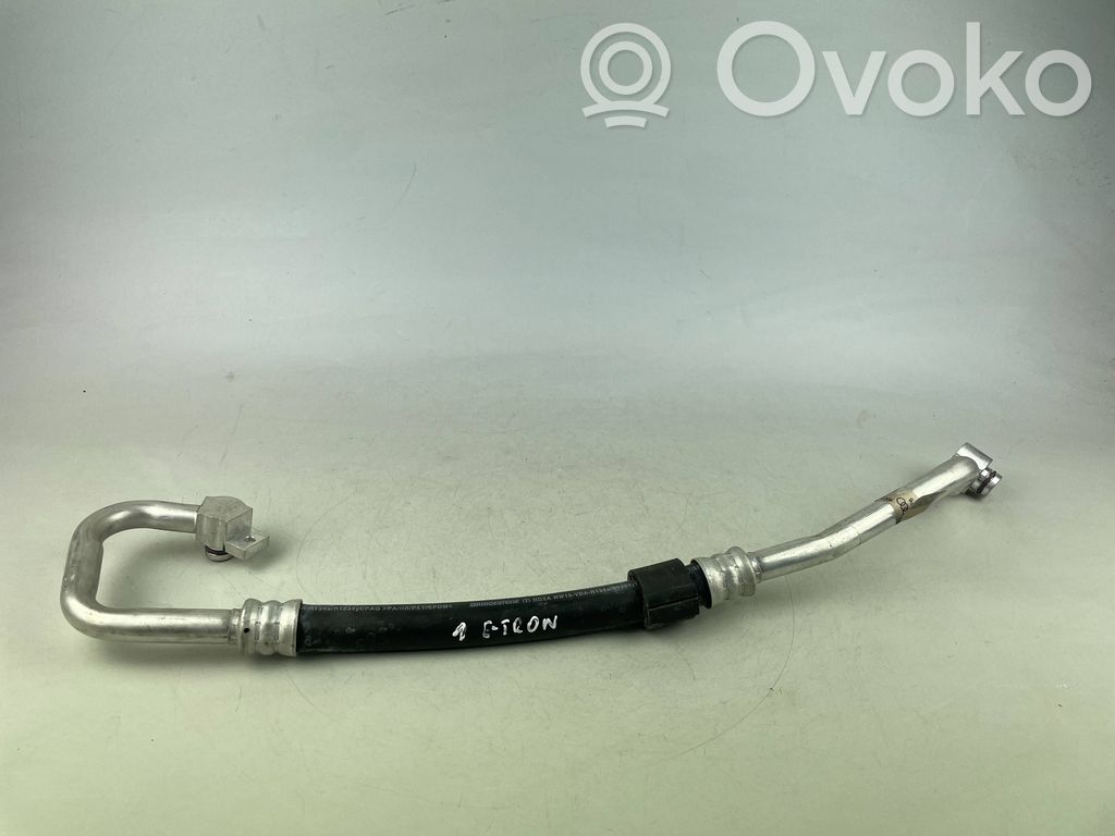 Audi e-tron Ilmastointilaitteen putki (A/C) 