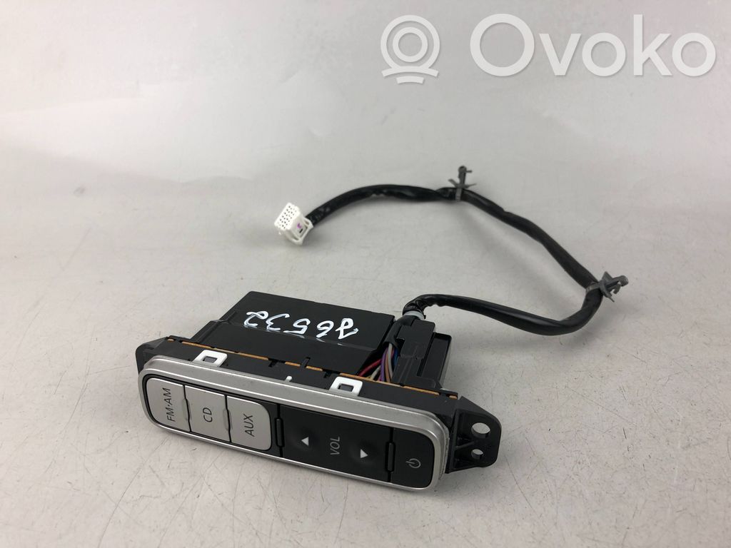Nissan Leaf I (ZE0) Otros interruptores/perillas/selectores 