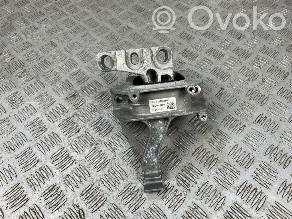 Volkswagen Golf VIII Engine mount bracket 