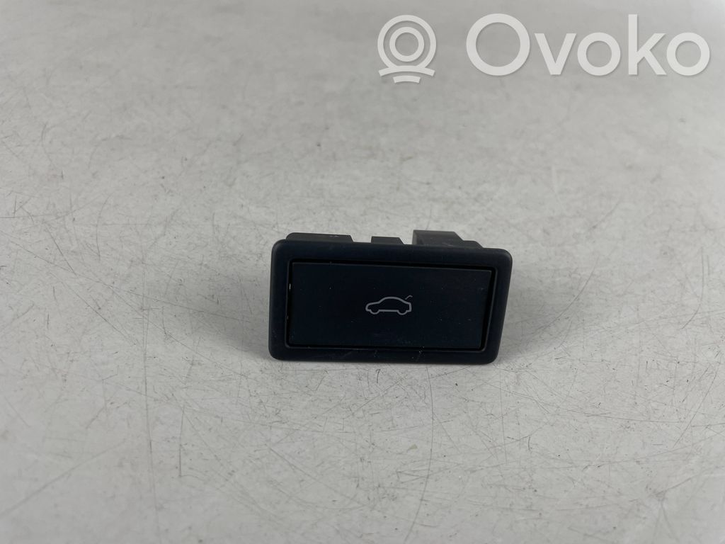 Tailgate/boot open switch button   3G0959831B