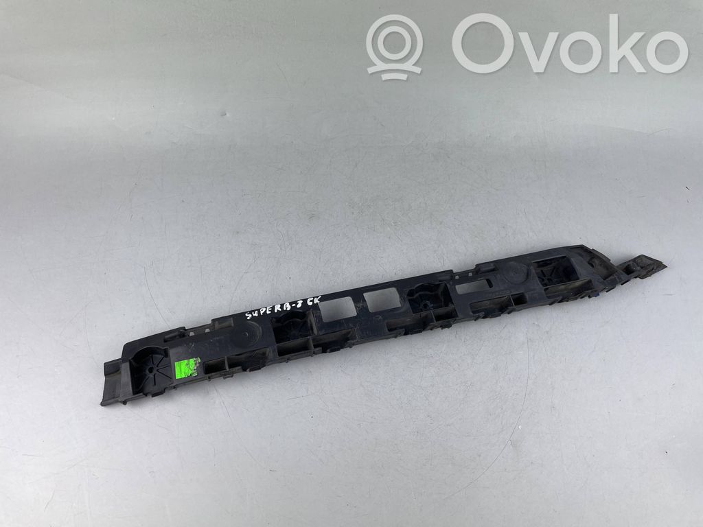 Skoda Superb B8 (3V) Suport montare bară spate 