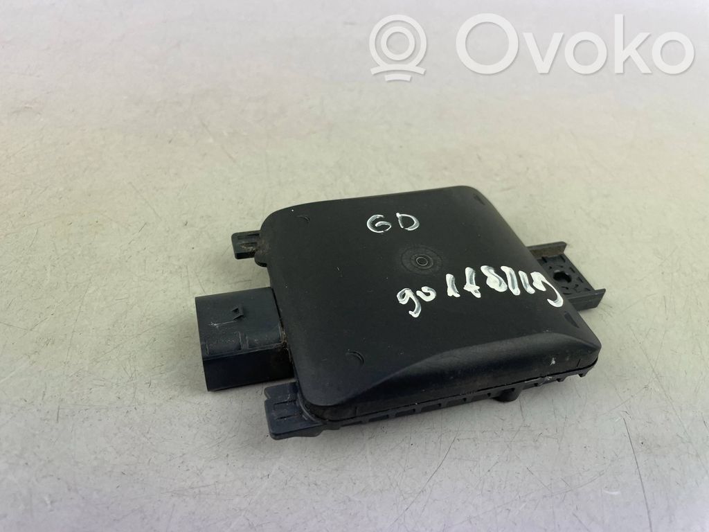 Volkswagen Golf VIII Módulo de control de punto muerto 