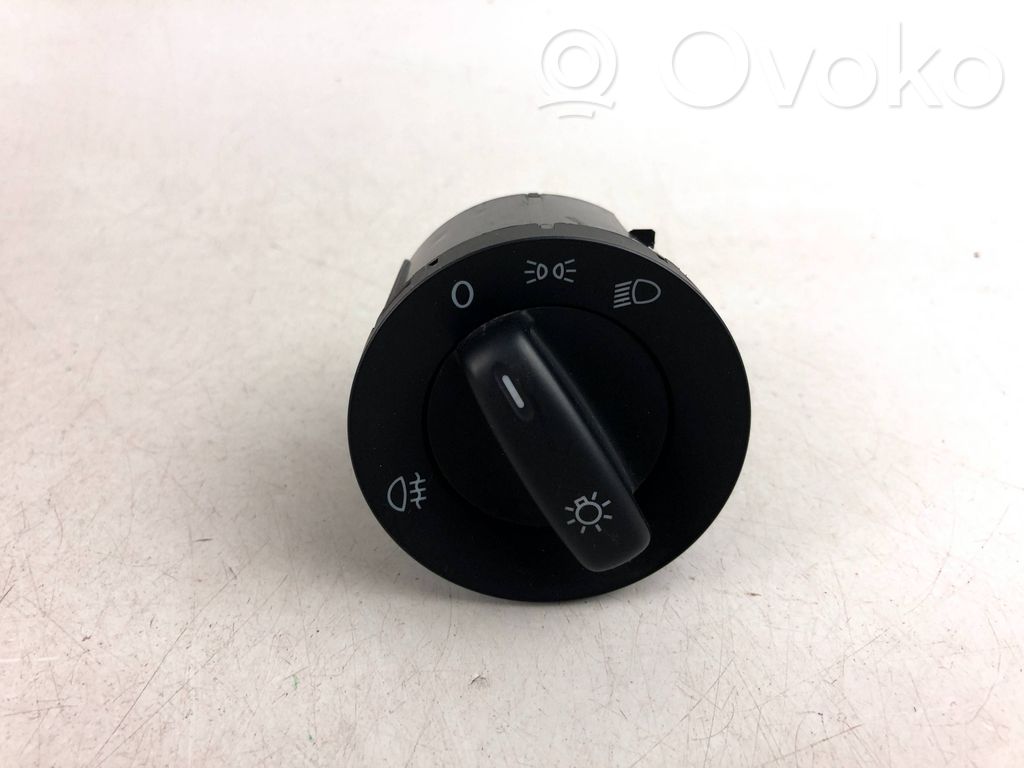 Volkswagen Golf VII Interruptor de luz 