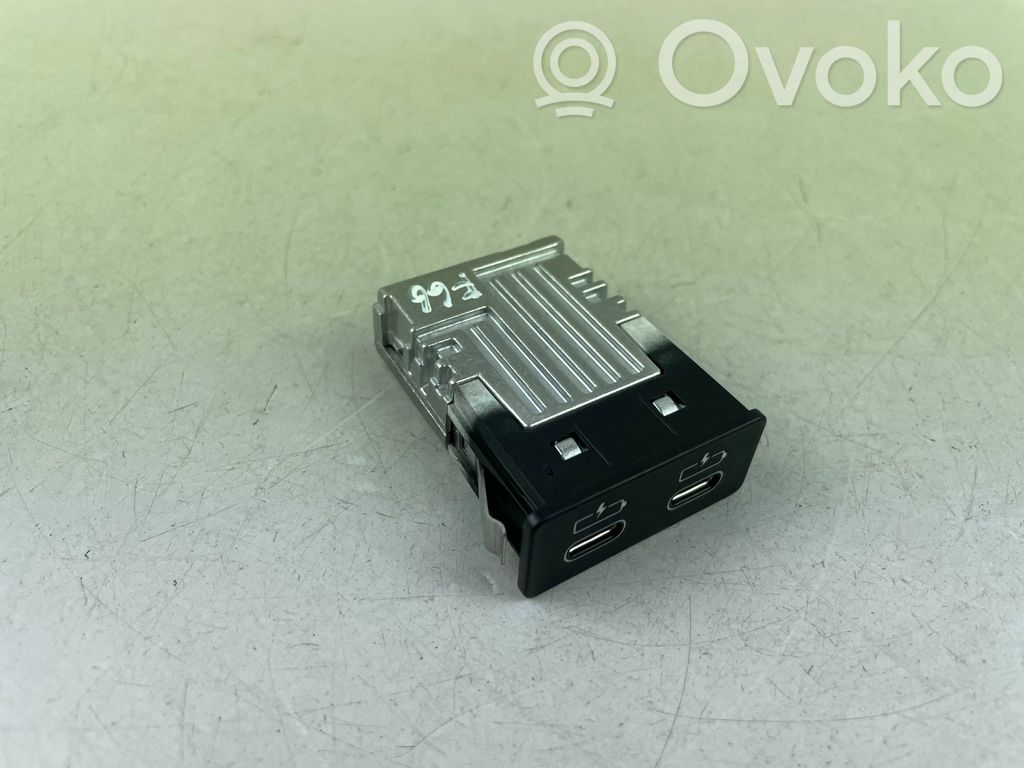Mini F66 Priză USB 