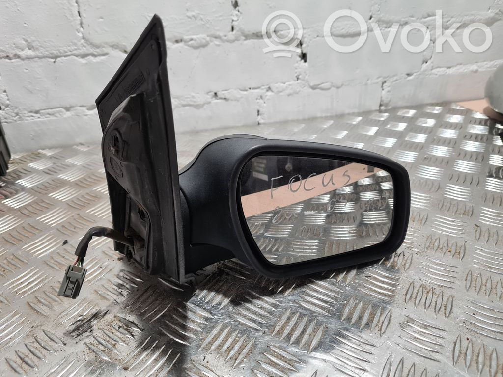 Front door electric wing mirror