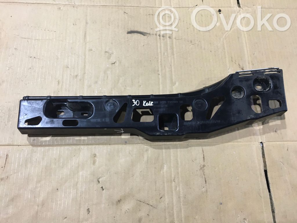 BMW 5 G30 G31 G38 Ślizg listwy progowej 