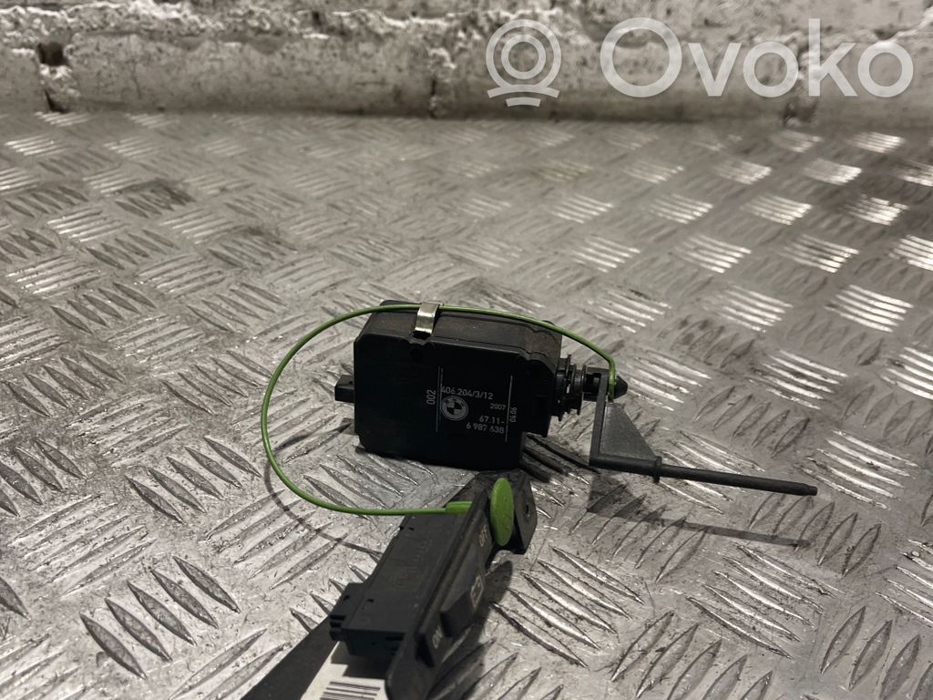 BMW 7 E65 E66 Degalų bako dangtelio spyna 
