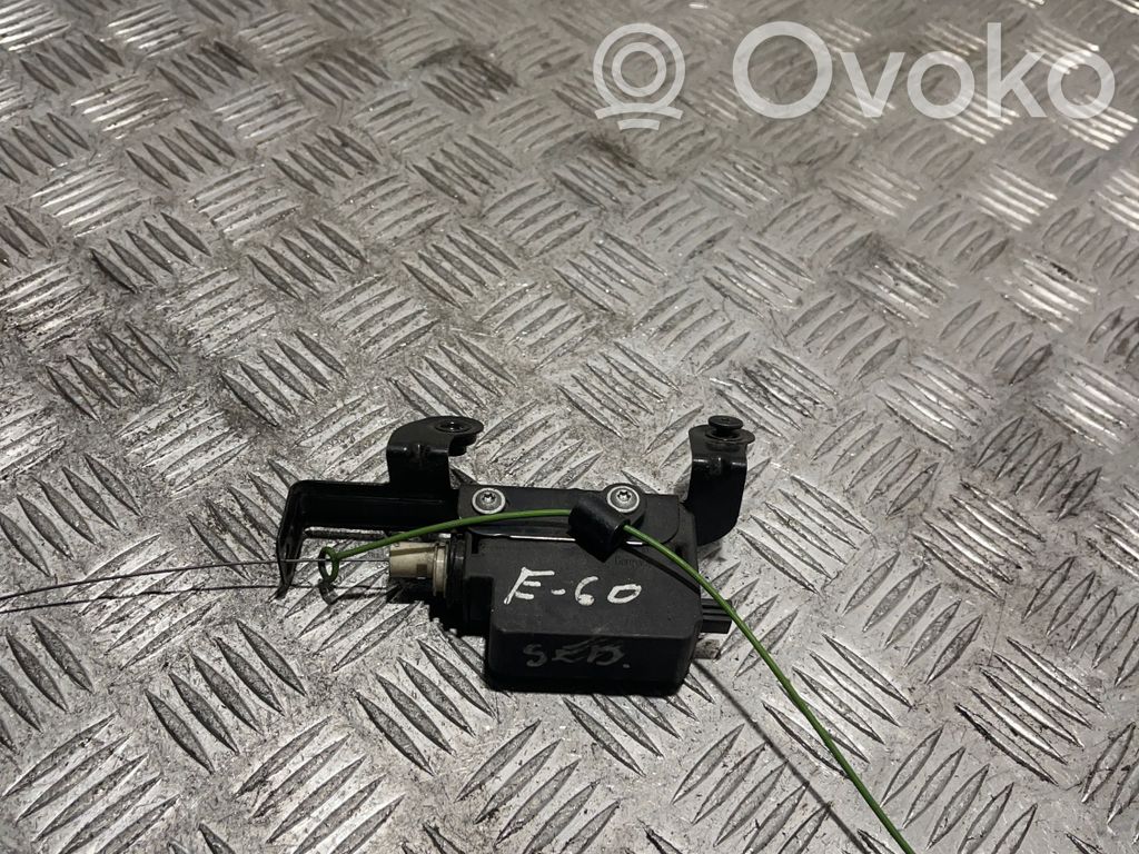 BMW 5 E60 E61 Fuel tank cap lock motor 