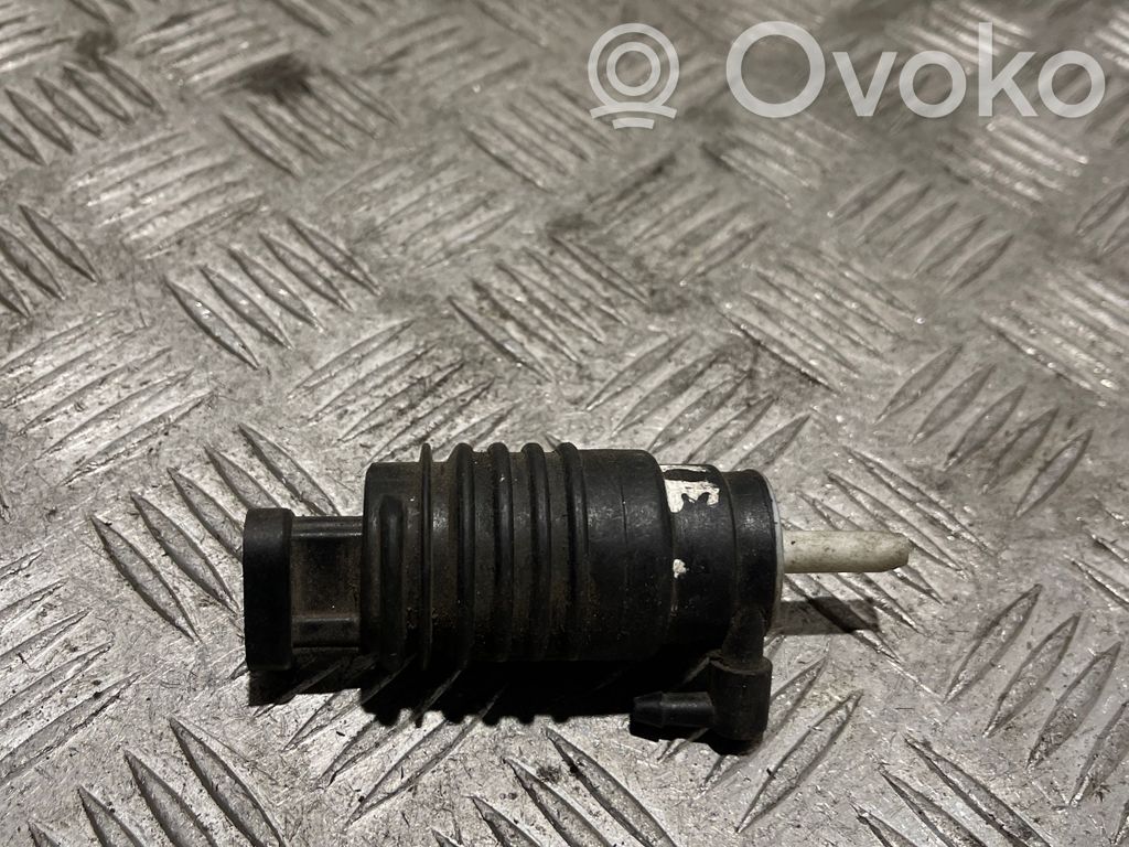 Renault Espace III Windscreen/windshield washer pump 