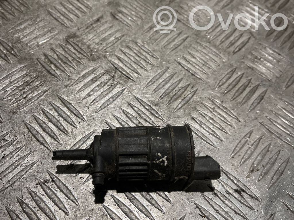 Renault Espace III Windscreen/windshield washer pump 
