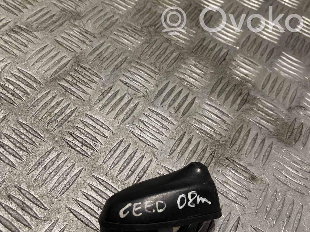 KIA Ceed Aerial GPS antenna 
