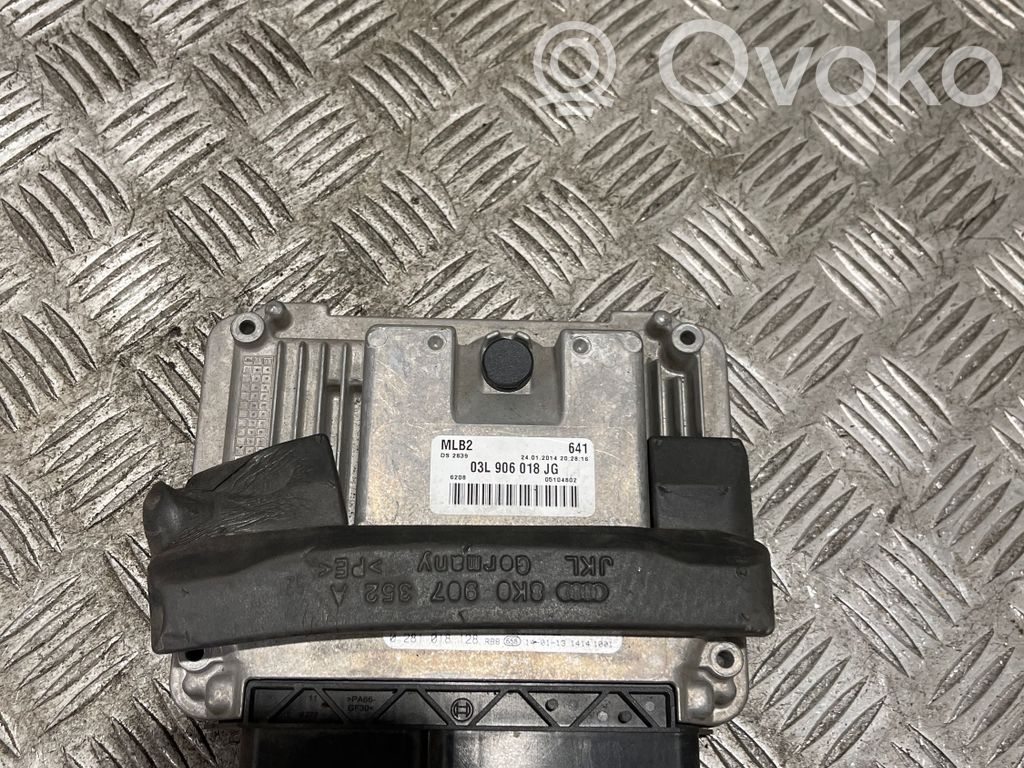 Audi A4 S4 B8 8K Engine control unit/module 